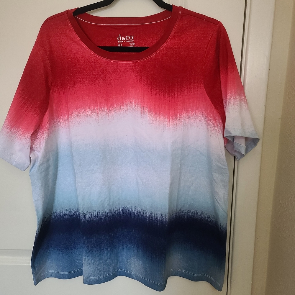 D & CO Red, White, And Blue Womens Short Sleeve Top.